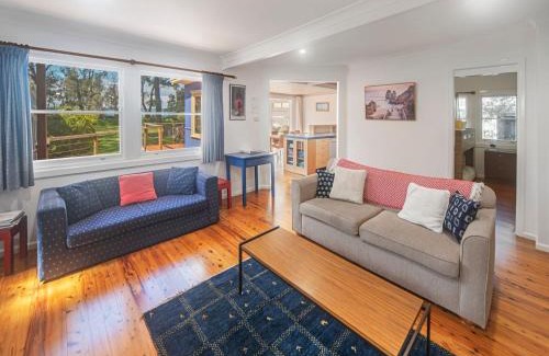 Callala Bay Casa | Banksia Cottage - Pet Friendly Waterfront