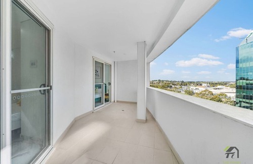 Bankstown Apartamento | Bankstown Comfort Haven - 2BR, 2Baths, Parking