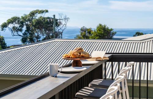 Mollymook Beach Casa | Bannisters Retreat - coastal haven near beaches