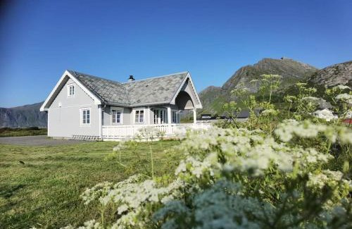 Flakstad Cabina | BanPim Beachside Lofoten