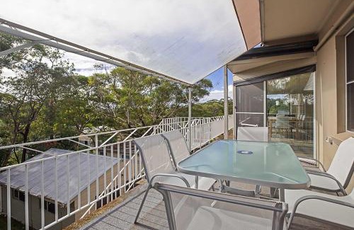 Nelson Bay Casa | Banyan, 14 Montevideo Parade - Spacious pet friendly property with air con and WiFi