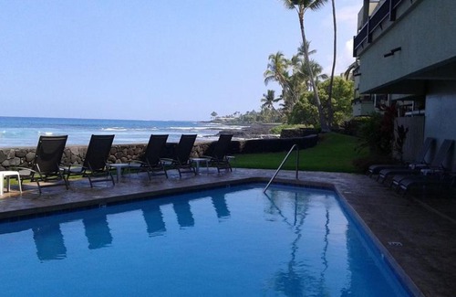 Kailua-Kona Casa | Banyan Tree 403C by Casago Kona - On the Pacific