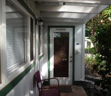 Makawao Cama Y Desayuno | Banyan Tree B&B Retreat