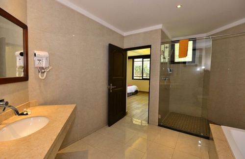 Mombasa Hotel | Baobab Holiday Resort