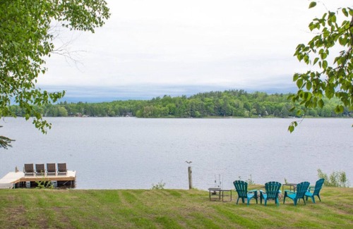 Hastings Highlands Cabaña | Baptiste Lakehouse - Pet-Friendly Waterfront Cottage w/ Great Swimming!