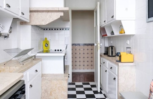 Alto do Pina Apartamento | Barão Apartment by Trip2Portugal