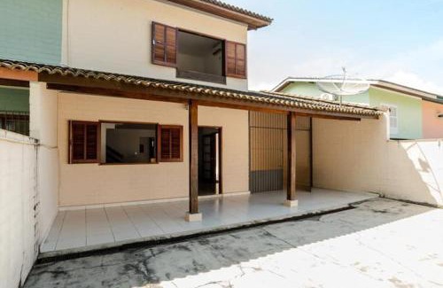 Praia de Barequecaba Casa | Barê Beach House - Casa de 189m² a 600m da praia