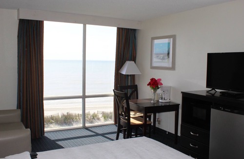 Downtown Myrtle Beach Hotel | Bar Harbor