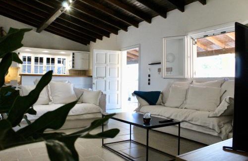 Giannades Casa | Barbarella Cottage