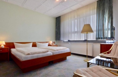 Kelbra Cama Y Desayuno | Barbarossa Hotel Kelbra