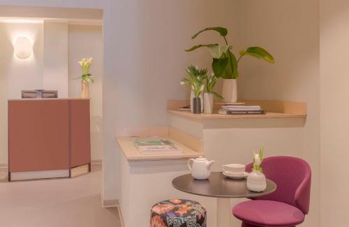 Rione II Trevi Hotel | Barberini Retreat