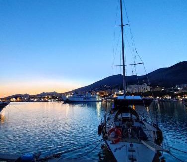 Formia Alquiler De Eote | Barca a vela 12 metri Boat & Breakfast