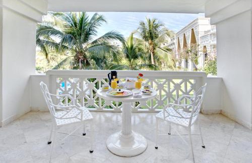 Penínsulas de Santiago Complejo | Barceló Karmina - All Inclusive