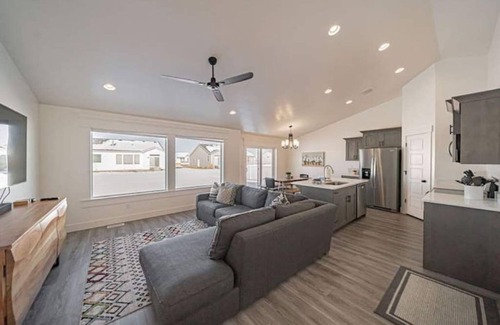 Idaho Falls Casa | Barcelona Retreat