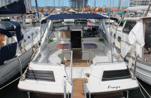 Sant Adria de Besos Alquiler De Eote | Barco Frapé