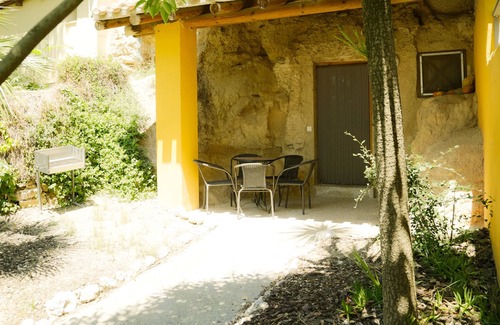 Valtierra Cabaña | Casa Rural Cueva Alimoche 5/6 personas, porche exterior
