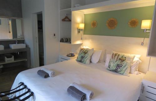 Scottburgh Cama Y Desayuno | Bare Feet Retreat B&B