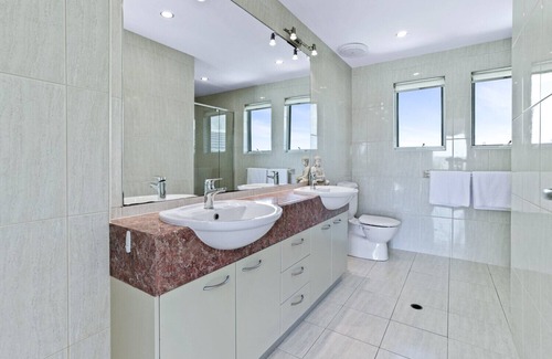 Castaways Beach Casa | Barefoot Beach Abode, Castaways Beach
