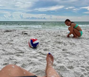 Indian Shores Apartamento | Barefoot Beach Resort in Indian Shores Minutes from Clearwater Beach