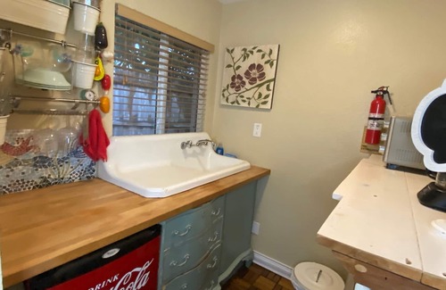 New Smyrna Beach Casa | Bearfoot Beach Bungalow! A pie de playa, río, intercoastal y Flagler Ave