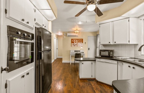 Micco Casa | Barefoot Bliss. Enjoy Barefoot Bay Amenities. Lake view. Steam shower & grill.