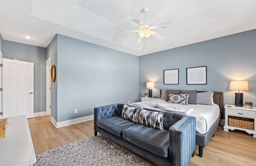 Upper Grand Lagoon Condominio | Barefoot Boat Bums by Book That Condo