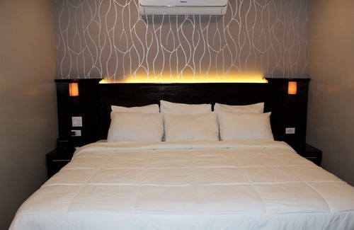 Cayo Corker Hotel | Barefoot Caye Caulker Hotel