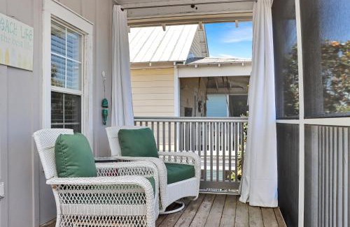 Port St. Joe Casa | Barefoot Cottage B12 - Sea La Vie by Pristine Property Vacation Rentals