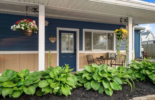 Sylvan Beach Apartamento | `Barefoot Haven`-New Jacuzzi Suite in Sylvan!