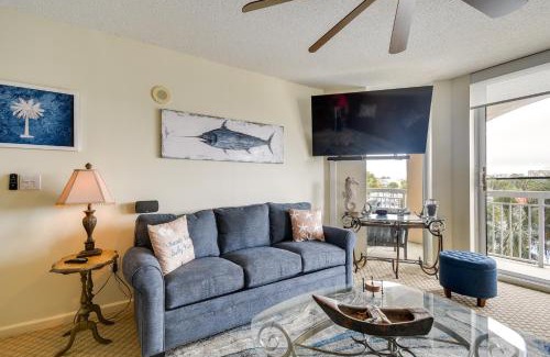 North Myrtle Beach Apartamento | Barefoot Resort Condo about 2 Mi to Beach Access!