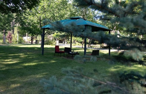 Christina Lake Apartamento | Barefoot Villas Room 2 Owl