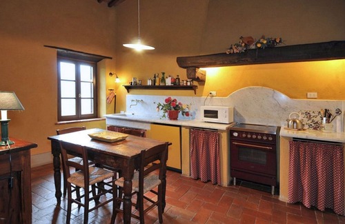 Barga Villa | Barga, con piscina privada y magníficas vistas. Carga de coches eléctricos