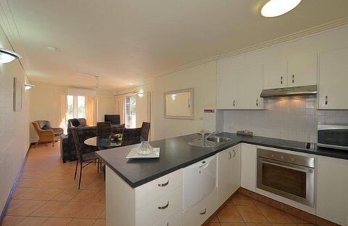 Bargara Hotel | Bargara Shoreline Serviced Apartments