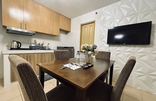 Mandurriao Apartamento | Barkada Getaway Near Esplanade