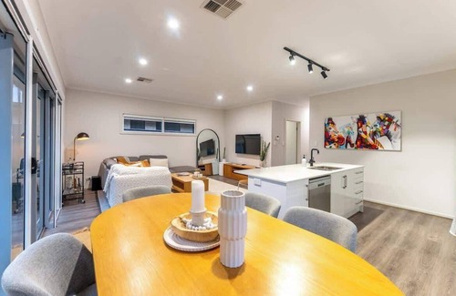 Mount Barker Casa | Barker Family Retreat