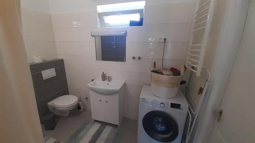 Cserszegtomaj Apartamento | Barlang utca Villa