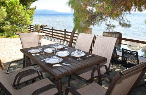 Metamorfosi Casa | Barlee Beach Front House, Metamorfosi