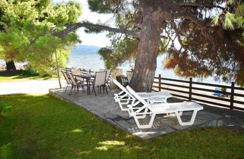 Metamorfosi Casa | Barlee Beach Front House, Metamorfosi