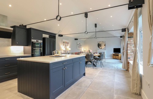 Little Stukeley Cabaña | BARLEY COTTAGE, pet friendly, with a garden in Catworth