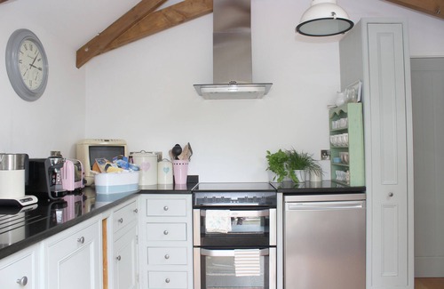 Relubbus Casa | Barn conversion | 2 bathrooms | Hot tub | Close to Marazion and St Ives.