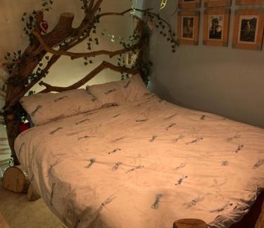 Honley Casa | Barn Cottage Quirky Weaver's Cottage in Quaint Hamlet