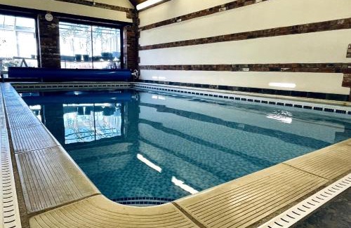Frome Casa | Barn Cottage, with pre booked use of Indoor Swimming Pool