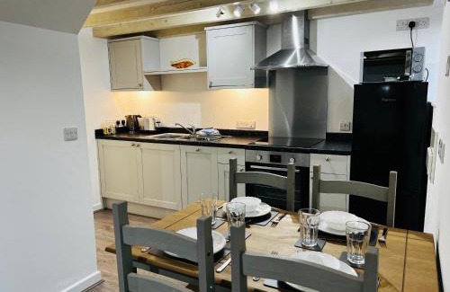 Frome Casa | Barn Cottage, with pre booked use of Indoor Swimming Pool