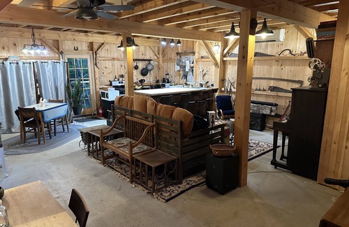 Hollowville Casa | Barn Home & Chicken Farm.