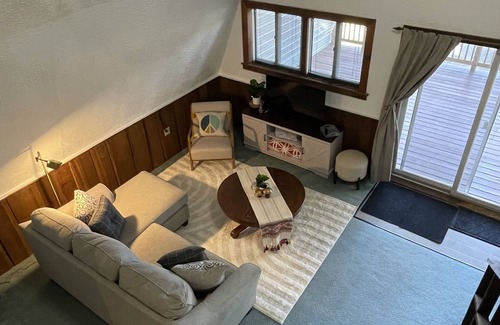 Bemus Point Casa | Barn in Bemus Point -1 mile to Chautauqua Lake and right on the snowmobile trail