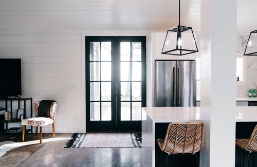 Columbia Casa | Barn on Modern Working Farm South of Nashville