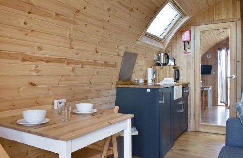 Corney Casa | Barn Scar-Uk1394
