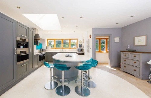 Chichester Casa | Barn-style Country Retreat Close to Marina