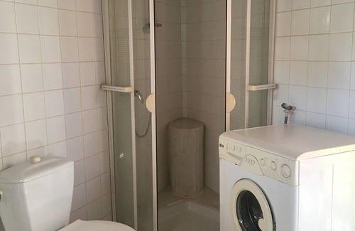 Saint-Jean-de-Thurac Casa | Granero-Tradicional-Baño con ducha-Terraza