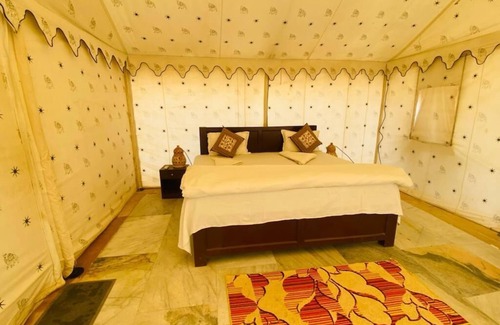 Khuri Hotel | Barna Desert Camp